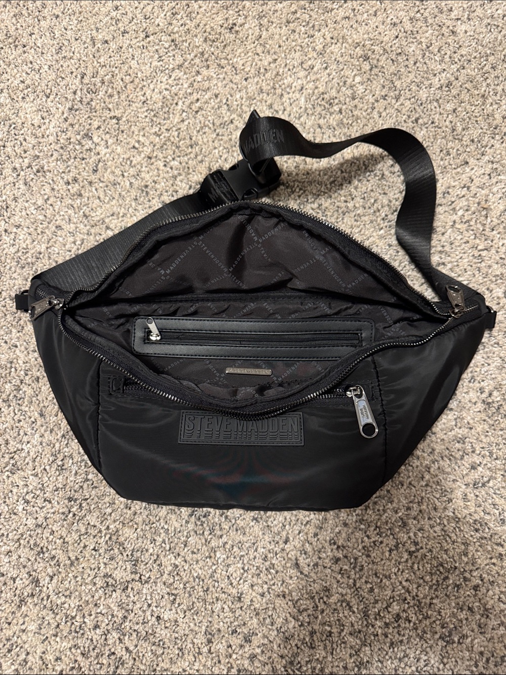 Steve Madden Black Nylon Crossbody Belt Bag with Front Zip Pocket “Fanny pack”